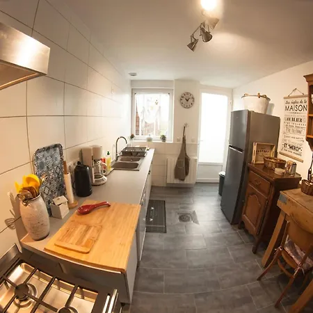 In With Garden, Cleaning Included * Raon-lʼÉtape