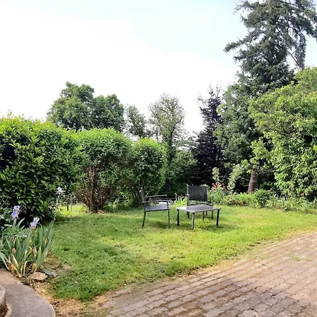 펜션 In With Garden, Cleaning Included *